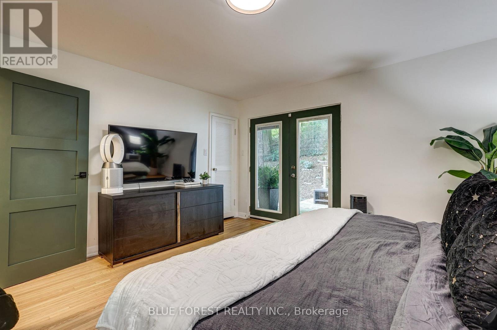 Photo 44 of 800 Springbank Drive, London South ON
