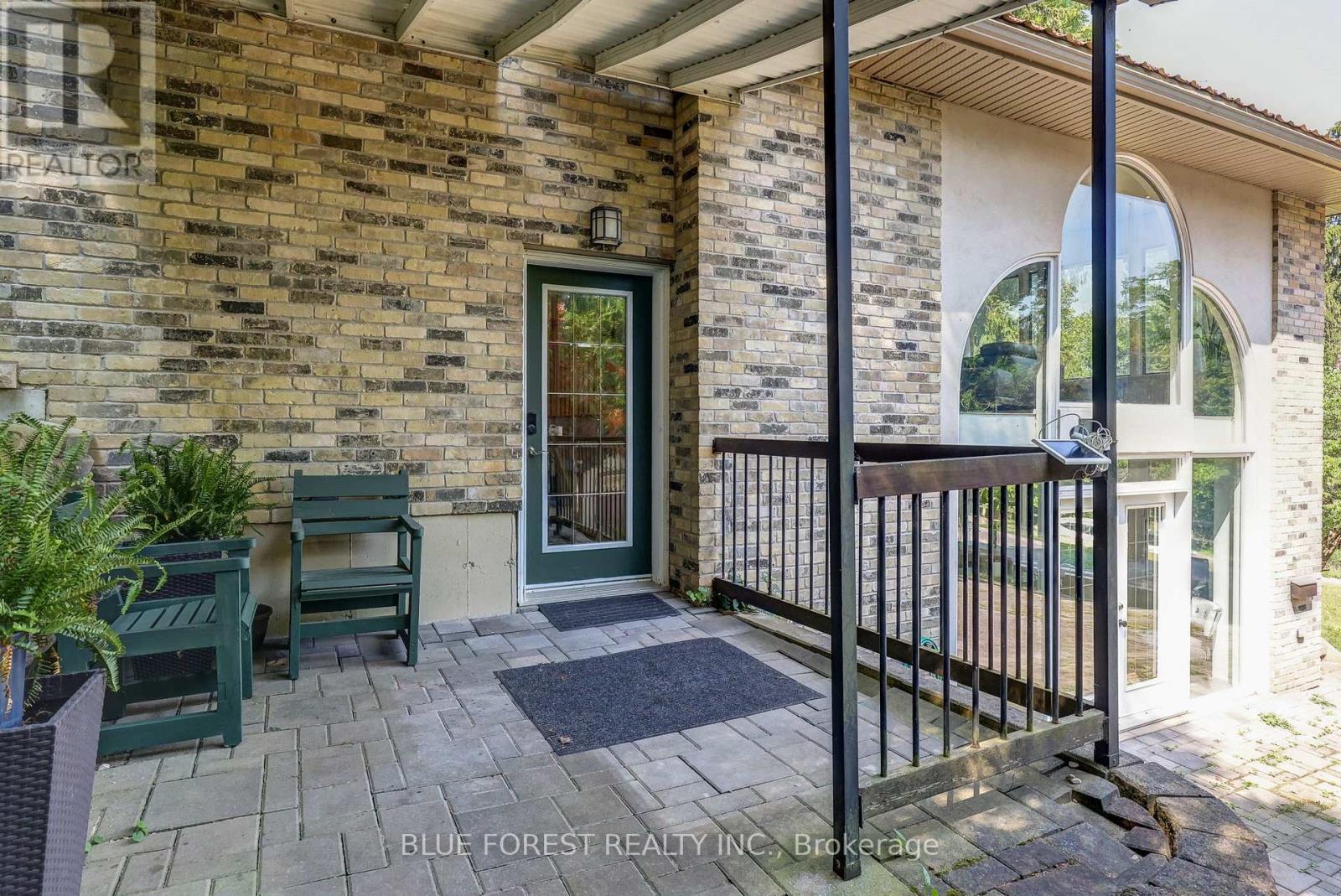 Photo 35 of 800 Springbank Drive, London South ON