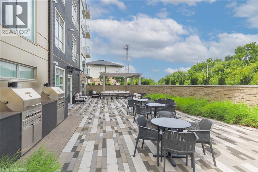 Photo 37 of 16 Markle Crescent Unit 517, Ancaster ON