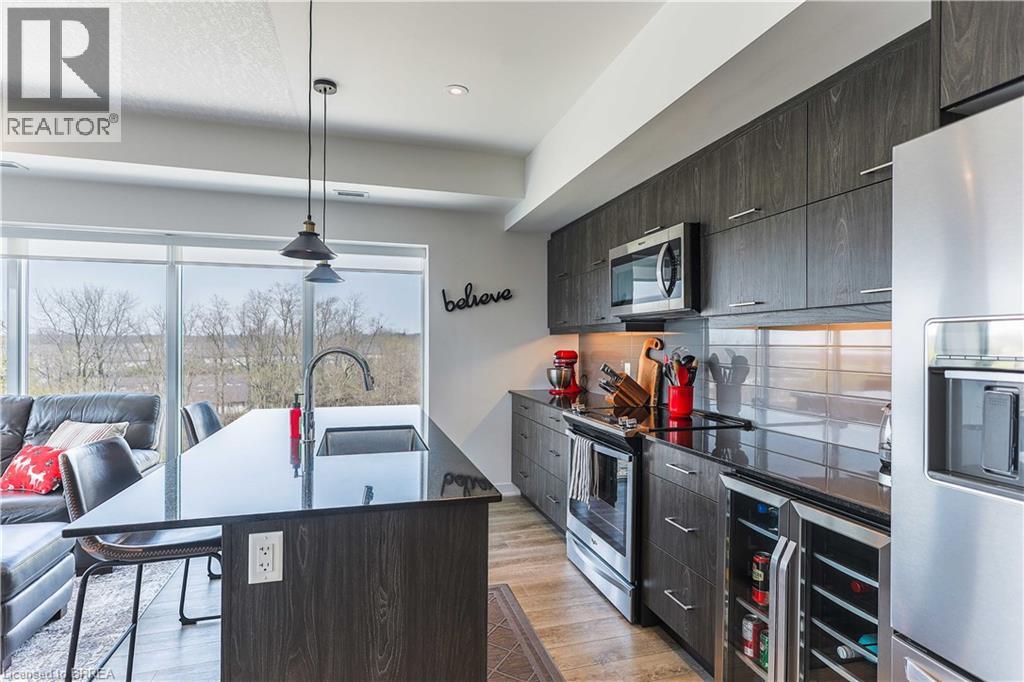 Photo 11 of 16 Markle Crescent Unit 517, Ancaster ON