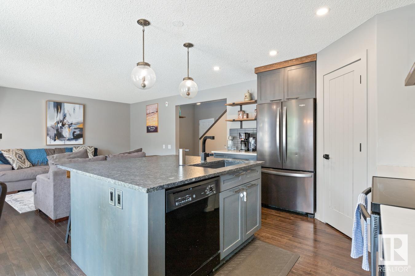 Photo 37 of 265 Cornwall Rd, Sherwood Park AB
