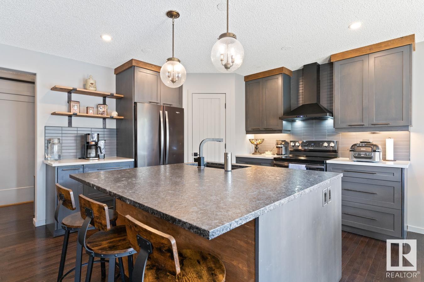 Photo 3 of 265 Cornwall Rd, Sherwood Park AB