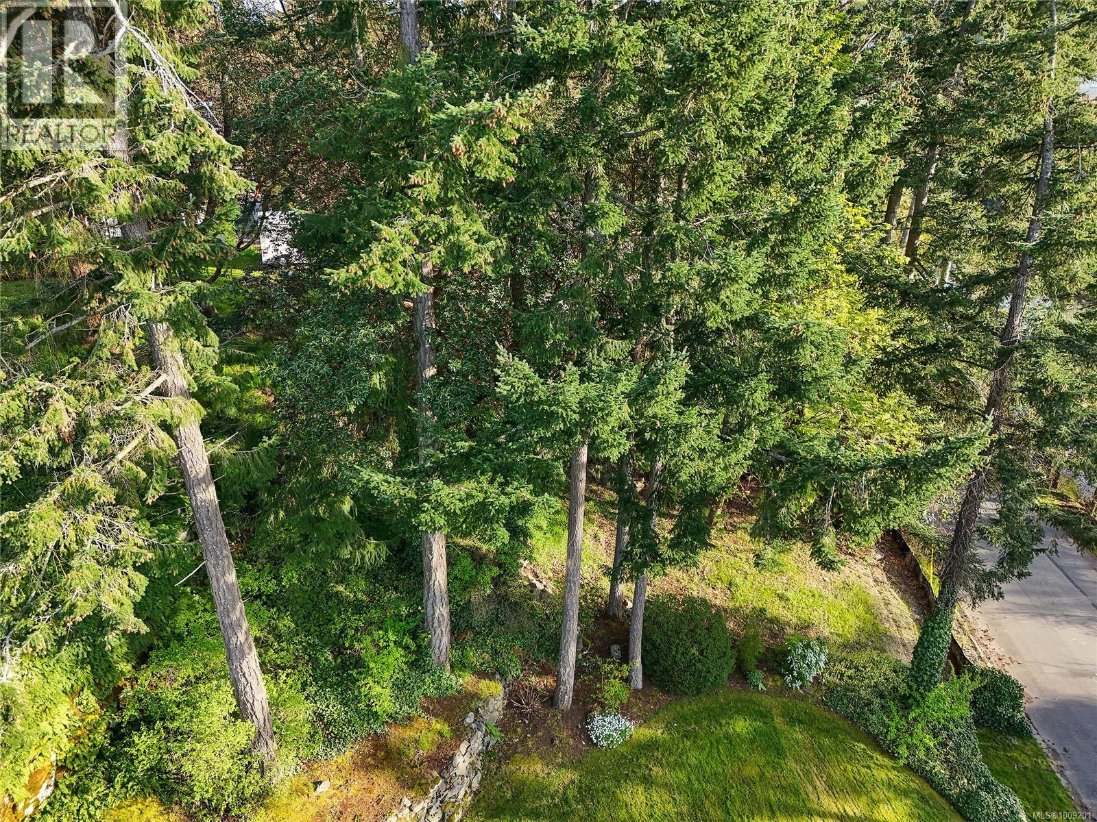 Photo 1 of 299 Gull Rd, View Royal BC