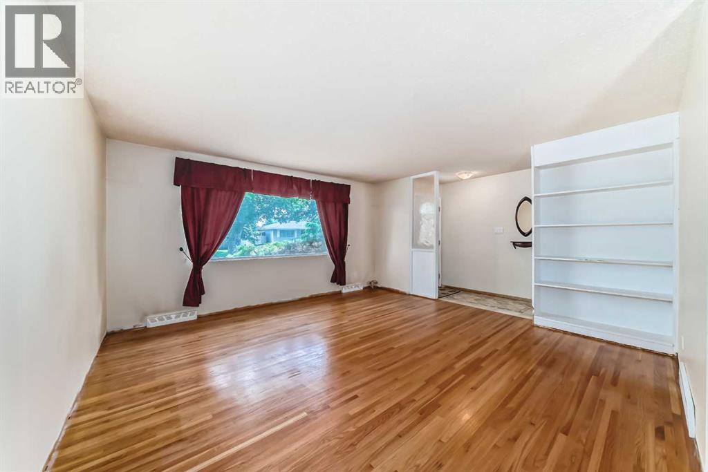 Single Family House Bungalow for Sale in  Fyffe Road SE Fairview Calgary 