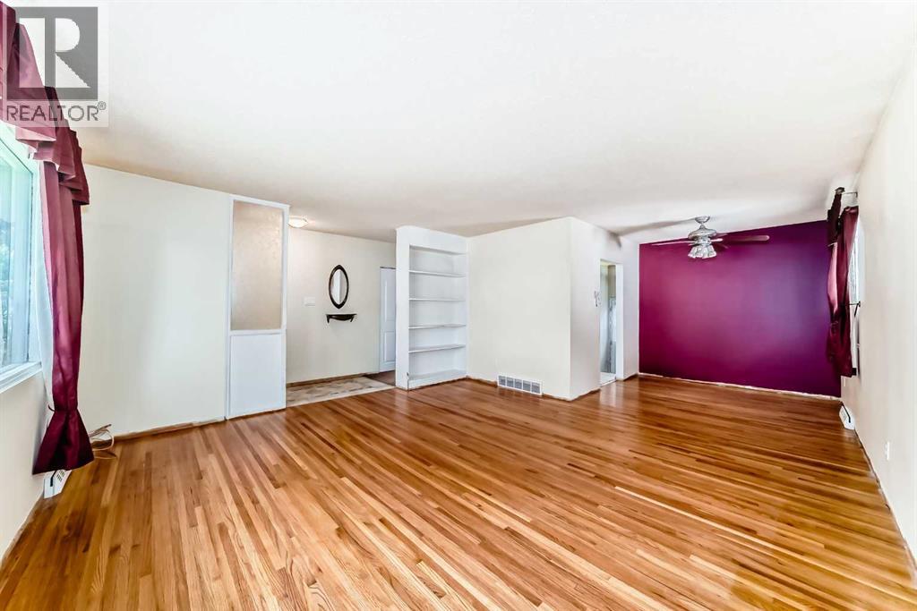 Single Family House Bungalow for Sale in  Fyffe Road SE Fairview Calgary 