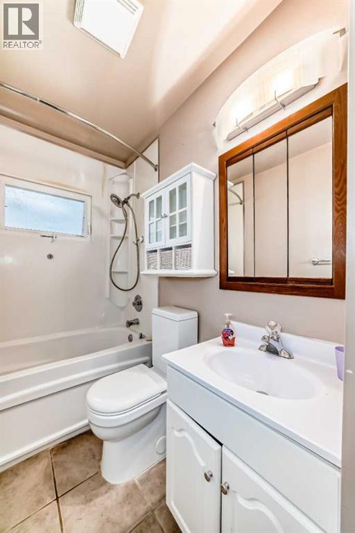 Single Family House Bungalow for Sale in  Fyffe Road SE Fairview Calgary 