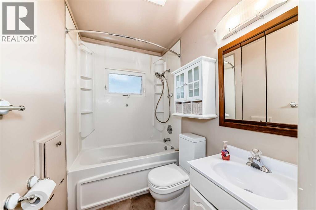 Single Family House Bungalow for Sale in  Fyffe Road SE Fairview Calgary 