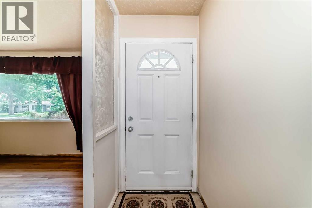 Single Family House Bungalow for Sale in  Fyffe Road SE Fairview Calgary 