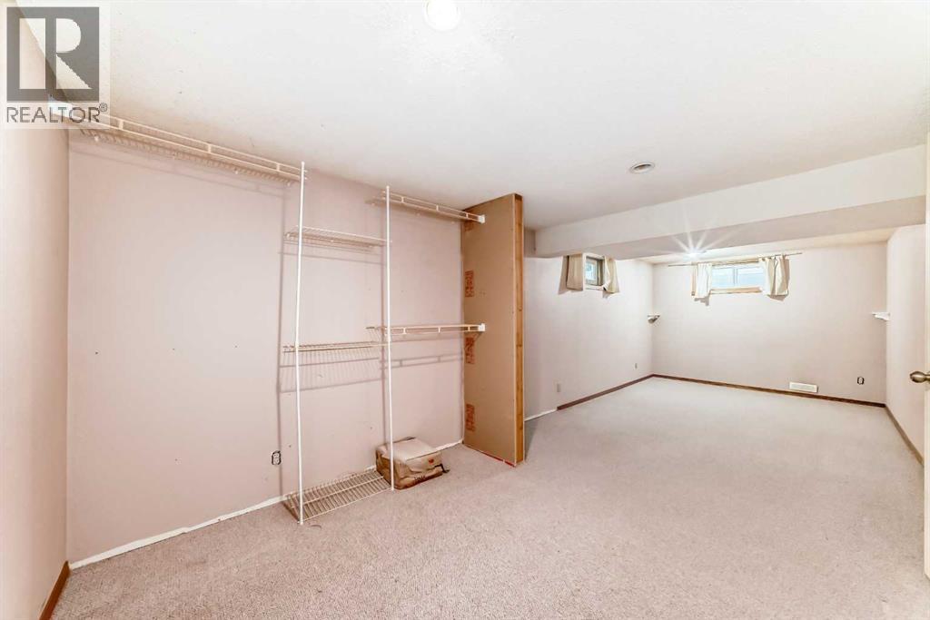 Single Family House Bungalow for Sale in  Fyffe Road SE Fairview Calgary 