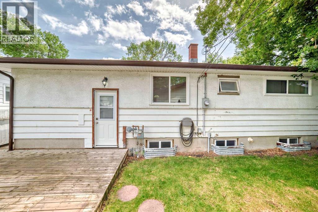 Single Family House Bungalow for Sale in  Fyffe Road SE Fairview Calgary 