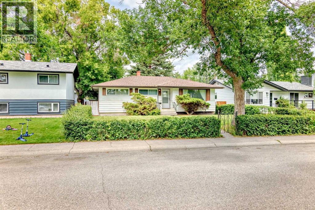 Single Family House Bungalow for Sale in  Fyffe Road SE Fairview Calgary 