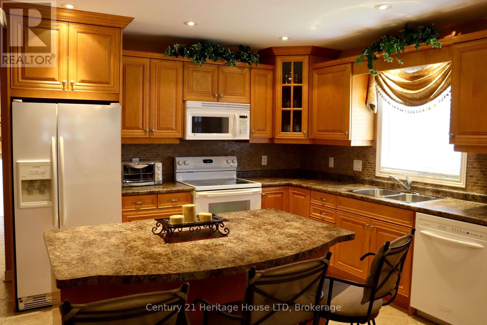 Photo 47 of 8292 Feren Drive S, Niagara Falls ON
