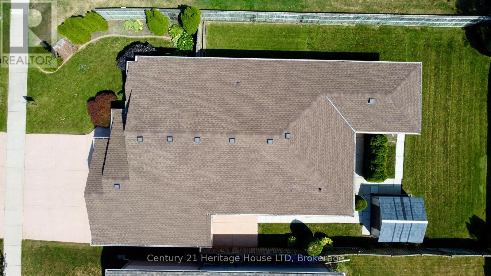 Photo 23 of 8292 Feren Drive S, Niagara Falls ON
