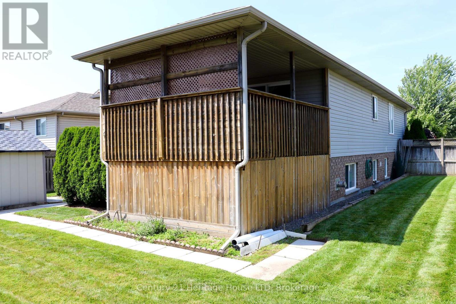 Photo 32 of 8292 Feren Drive S, Niagara Falls ON