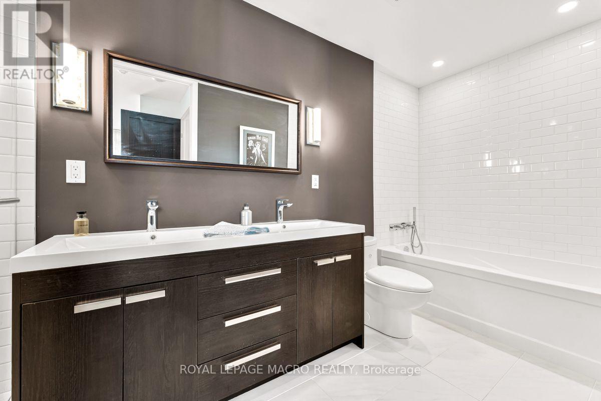 Photo 8 of 4302 33 Lombard Street, Toronto ON