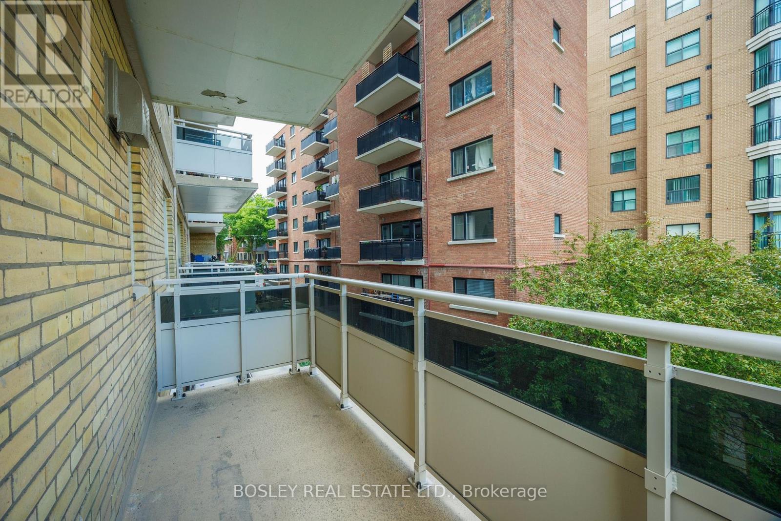 Photo 19 of 310 85 Lawton Boulevard, Toronto ON