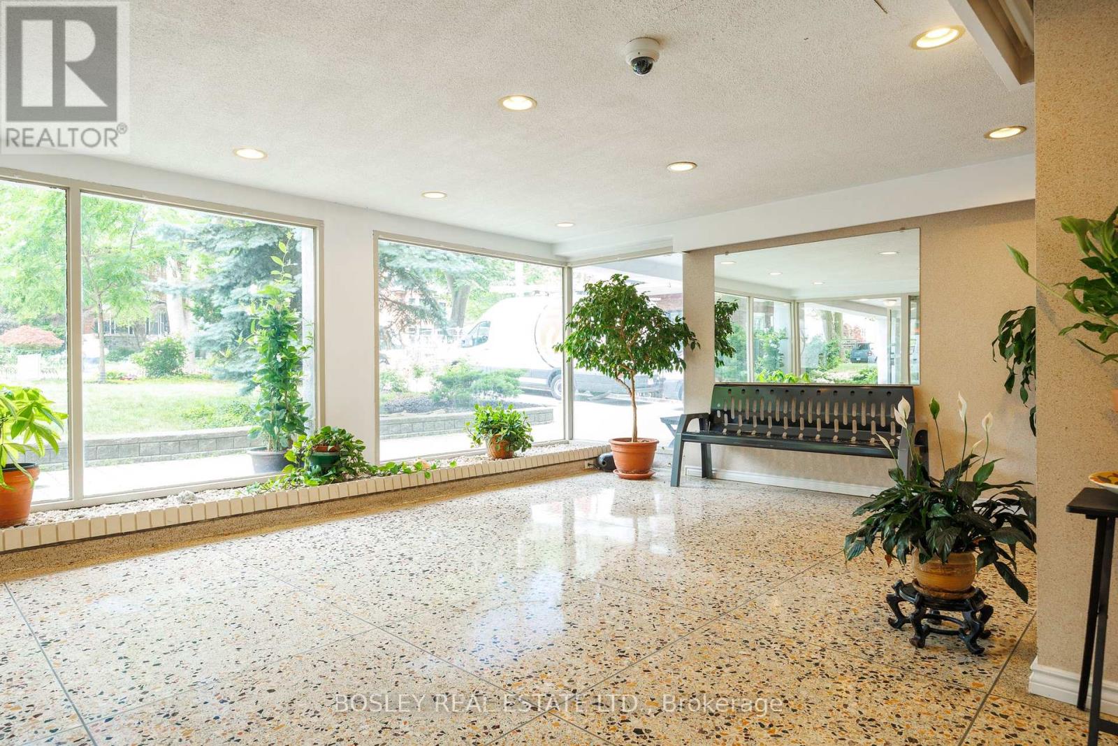 Photo 15 of 310 85 Lawton Boulevard, Toronto ON