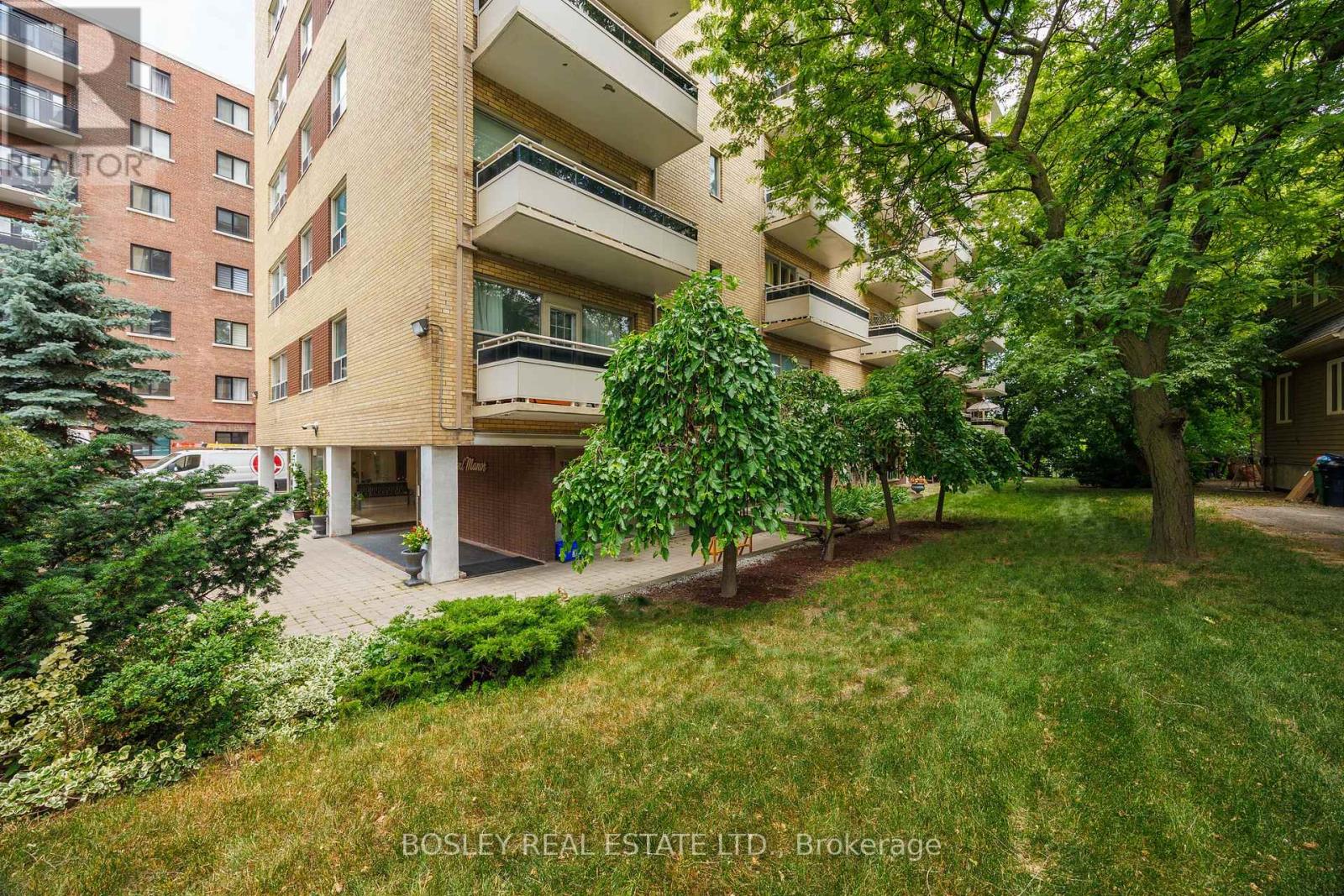 Photo 14 of 310 85 Lawton Boulevard, Toronto ON