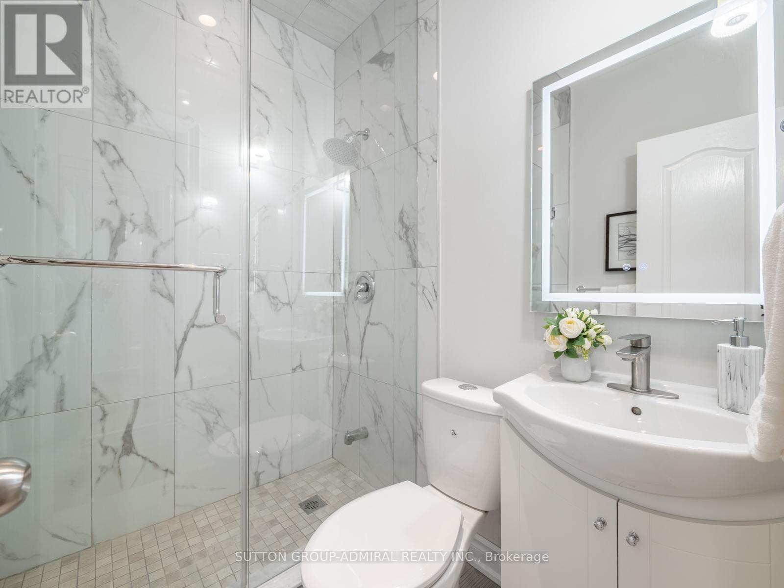 Photo 21 of 398 Crawford Street, Toronto ON