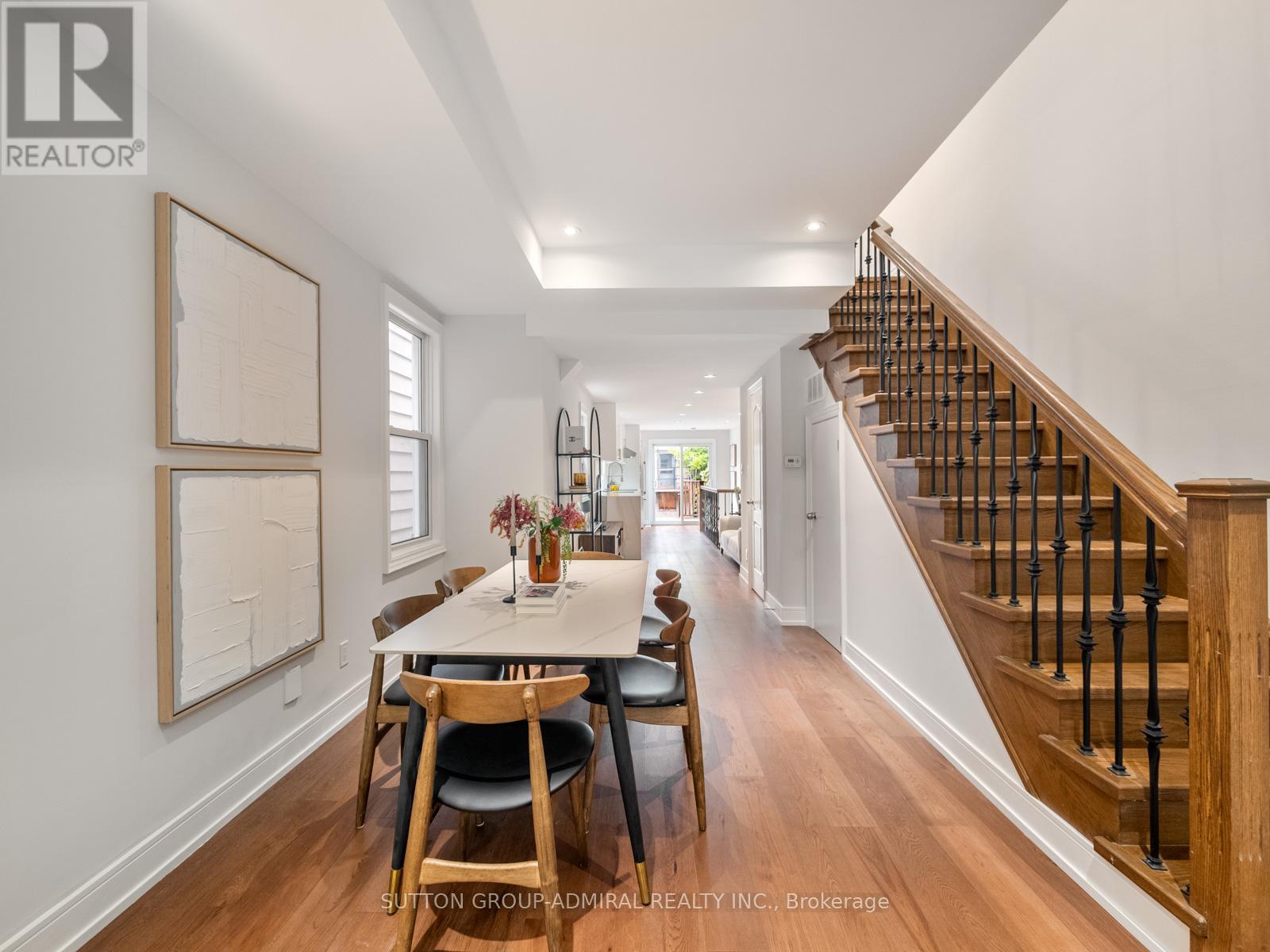 Photo 8 of 398 Crawford Street, Toronto ON