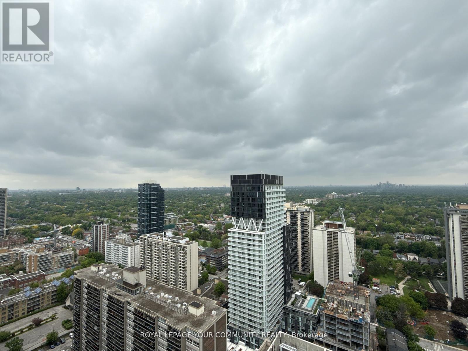 Photo 4 of 3408 200 Redpath Avenue, Toronto ON
