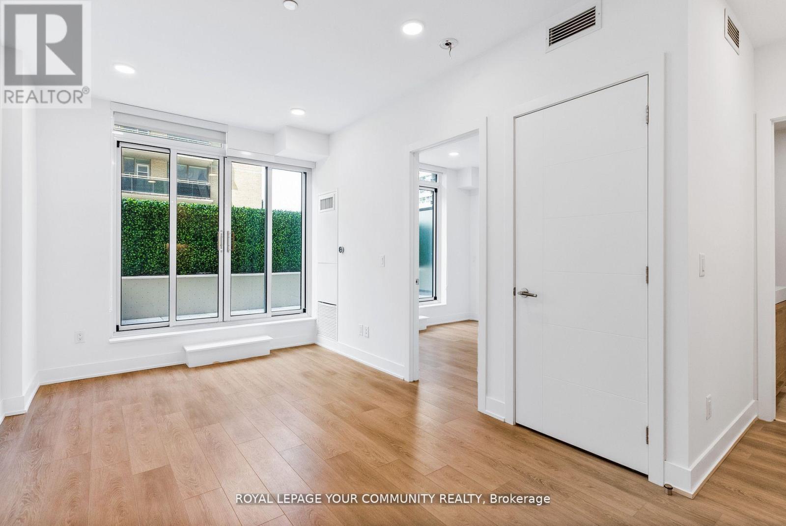 Photo 16 of 305 200 Redpath Avenue, Toronto ON