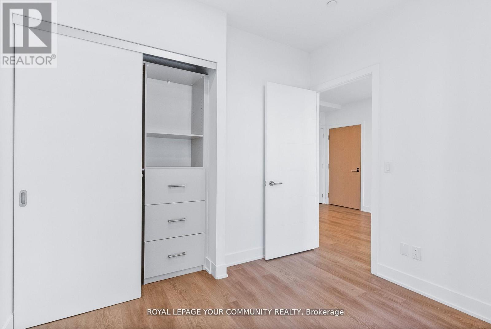 Photo 3 of 305 200 Redpath Avenue, Toronto ON