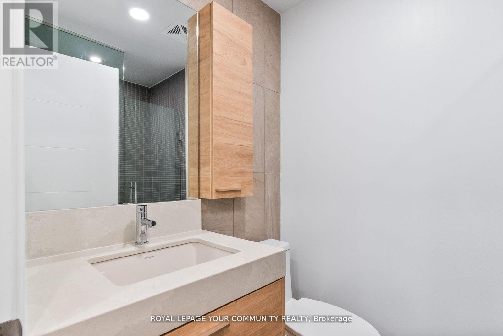 Photo 11 of 305 200 Redpath Avenue, Toronto ON