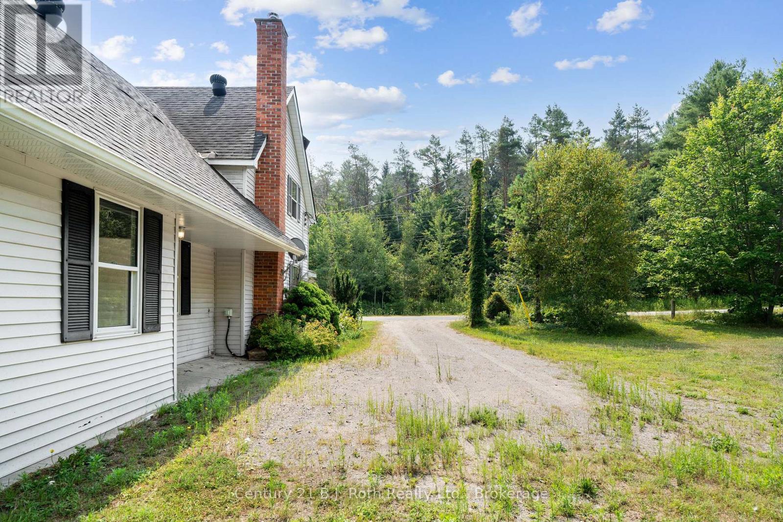Photo 31 of 2377 Fraserburg Road, Bracebridge ON