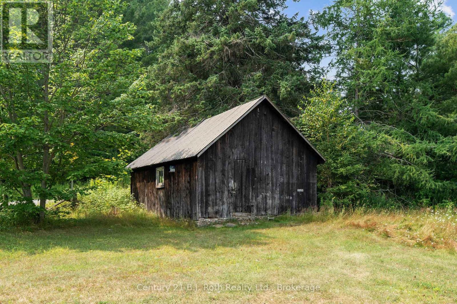 Photo 42 of 2377 Fraserburg Road, Bracebridge ON