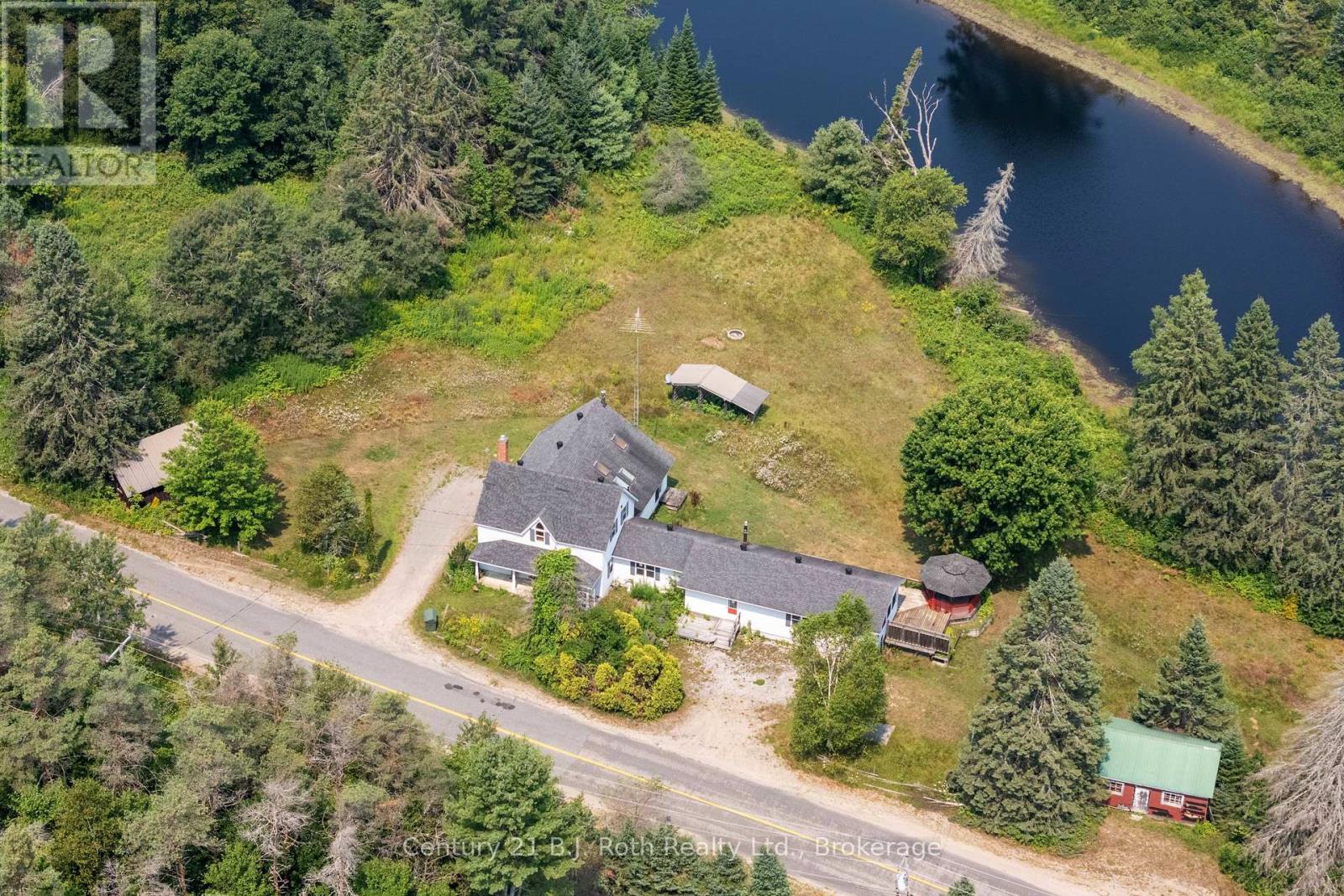 Photo 45 of 2377 Fraserburg Road, Bracebridge ON
