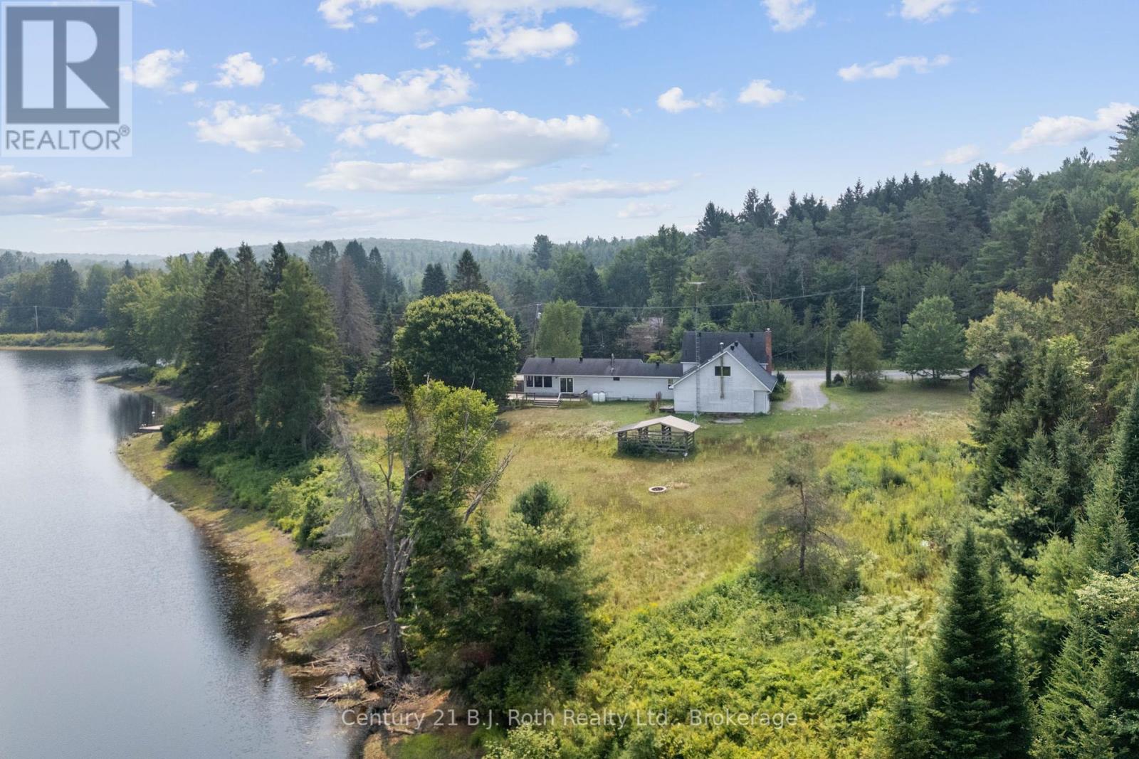 Photo 47 of 2377 Fraserburg Road, Bracebridge ON