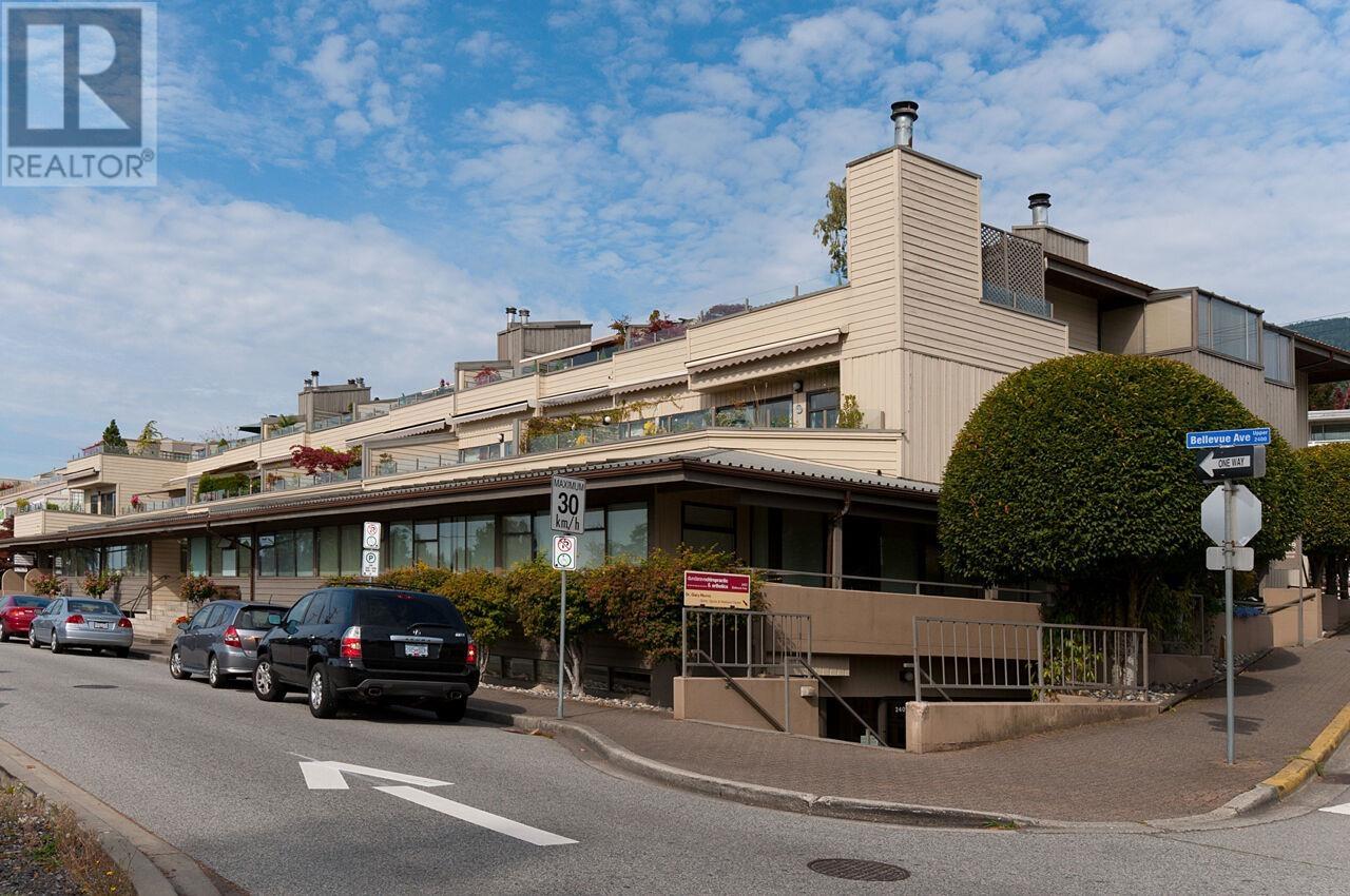 Photo 31 of 202 225 24th Street, West Vancouver BC