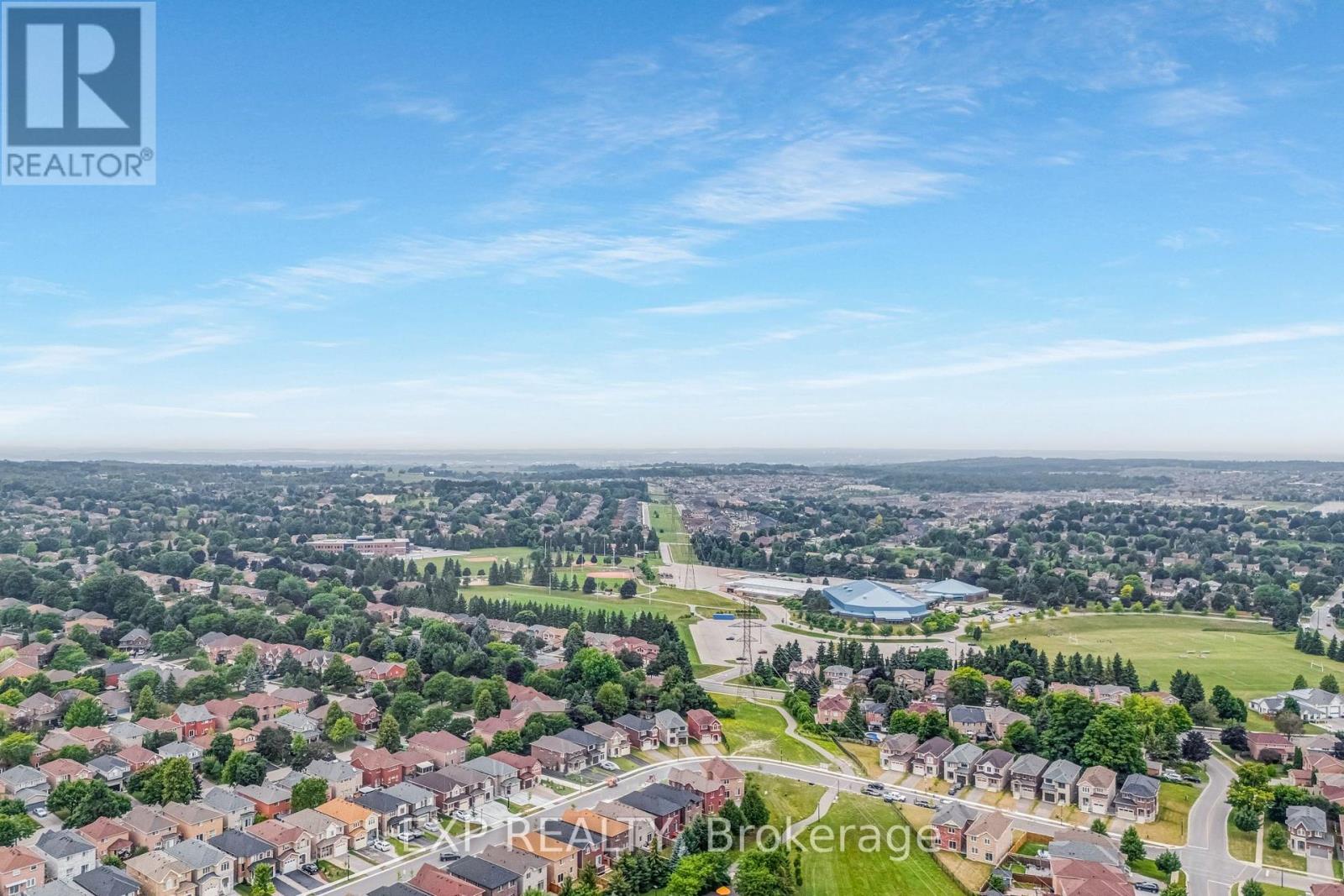 Photo 1 of 69 Clearmeadow Boulevard, Newmarket ON
