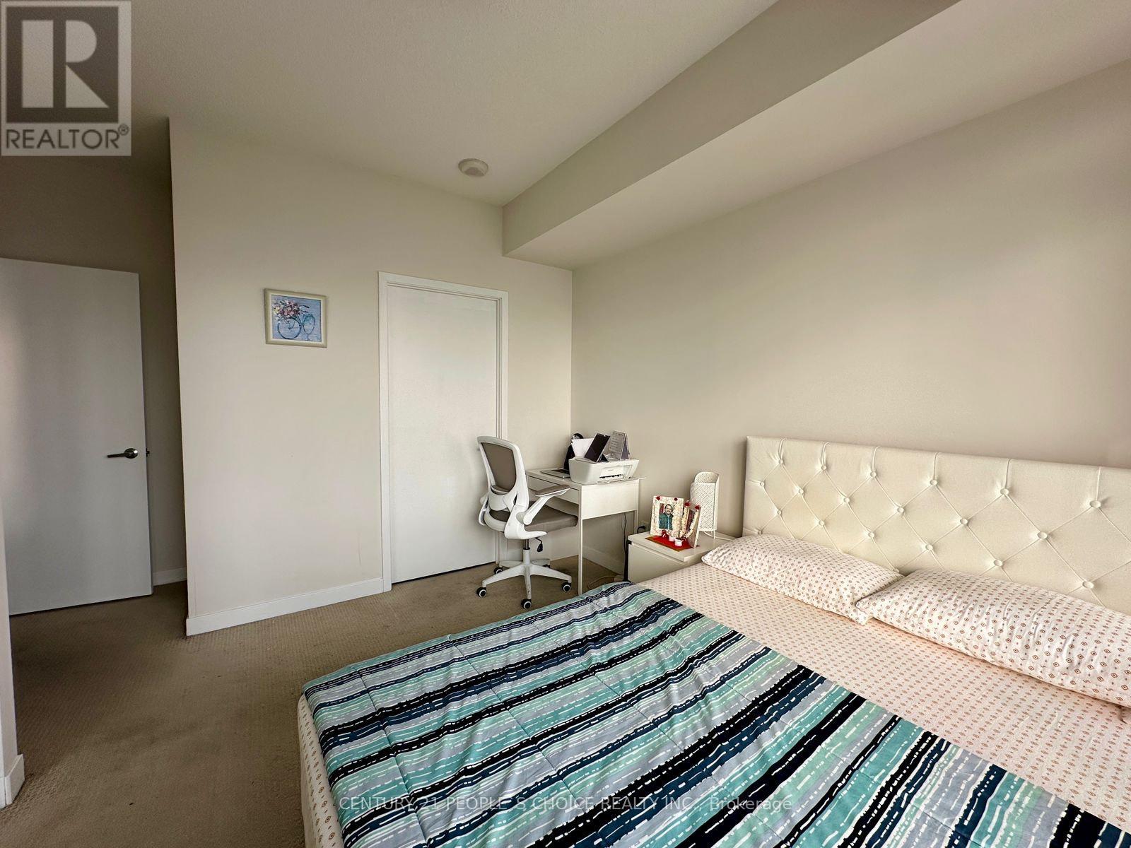 Photo 17 of 1712 360 Square One Drive, Mississauga ON