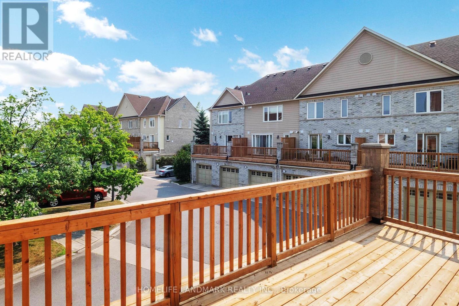 Photo 16 of 31 4965 Southampton Drive, Mississauga ON