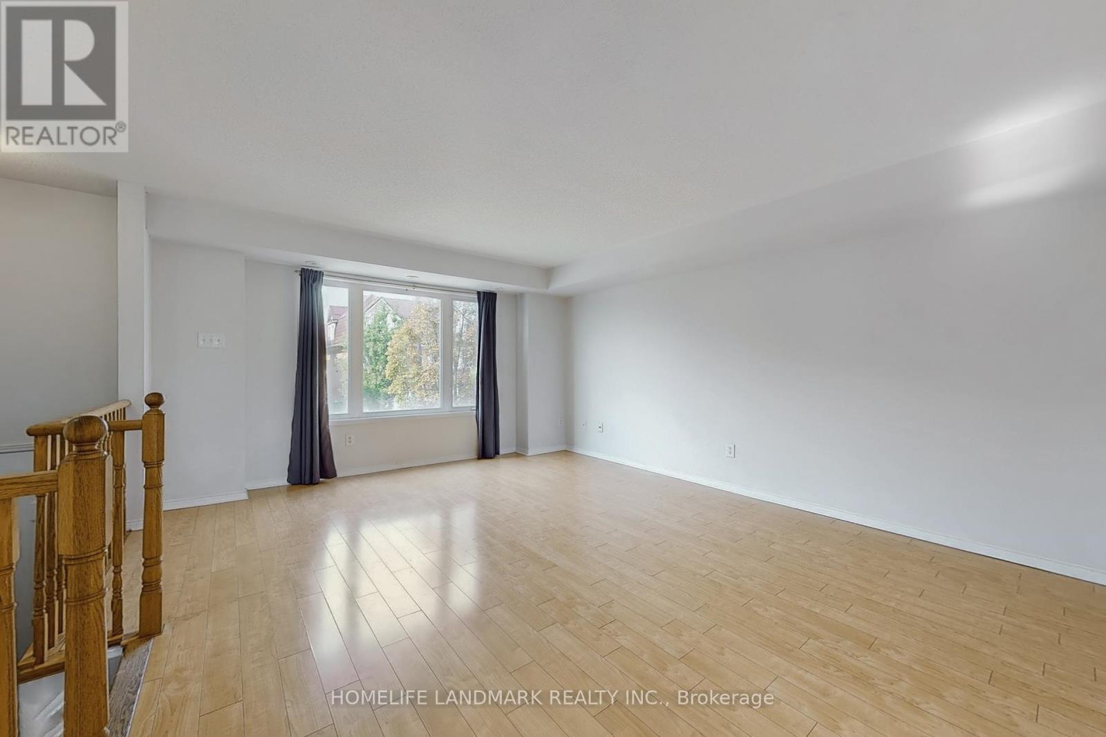 Photo 29 of 31 4965 Southampton Drive, Mississauga ON