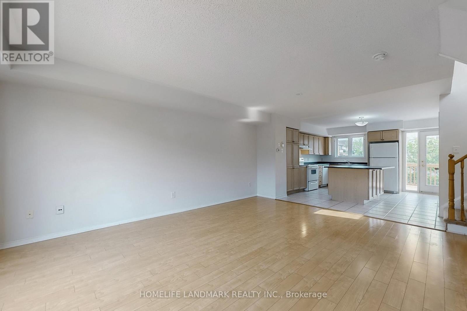 Photo 33 of 31 4965 Southampton Drive, Mississauga ON
