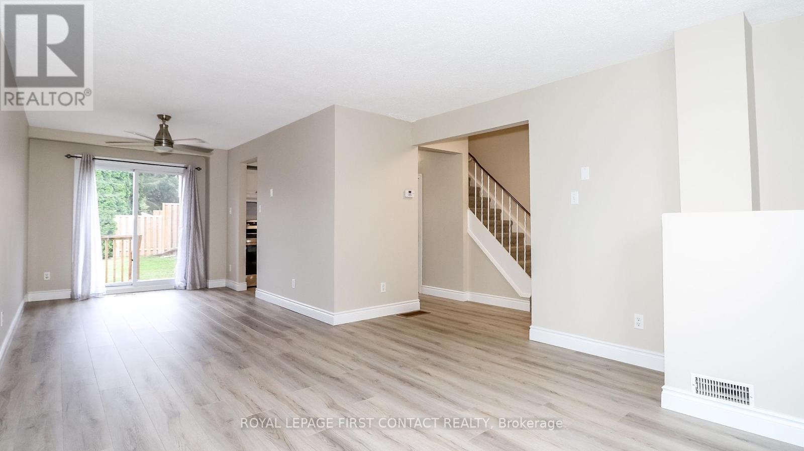Photo 23 of 76 1095 Mississaga Street W, Orillia ON