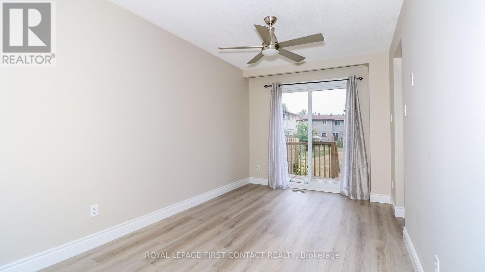 Photo 8 of 76 1095 Mississaga Street W, Orillia ON