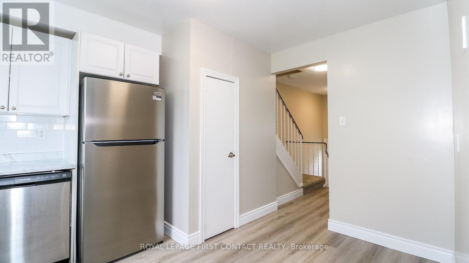 Photo 6 of 76 1095 Mississaga Street W, Orillia ON
