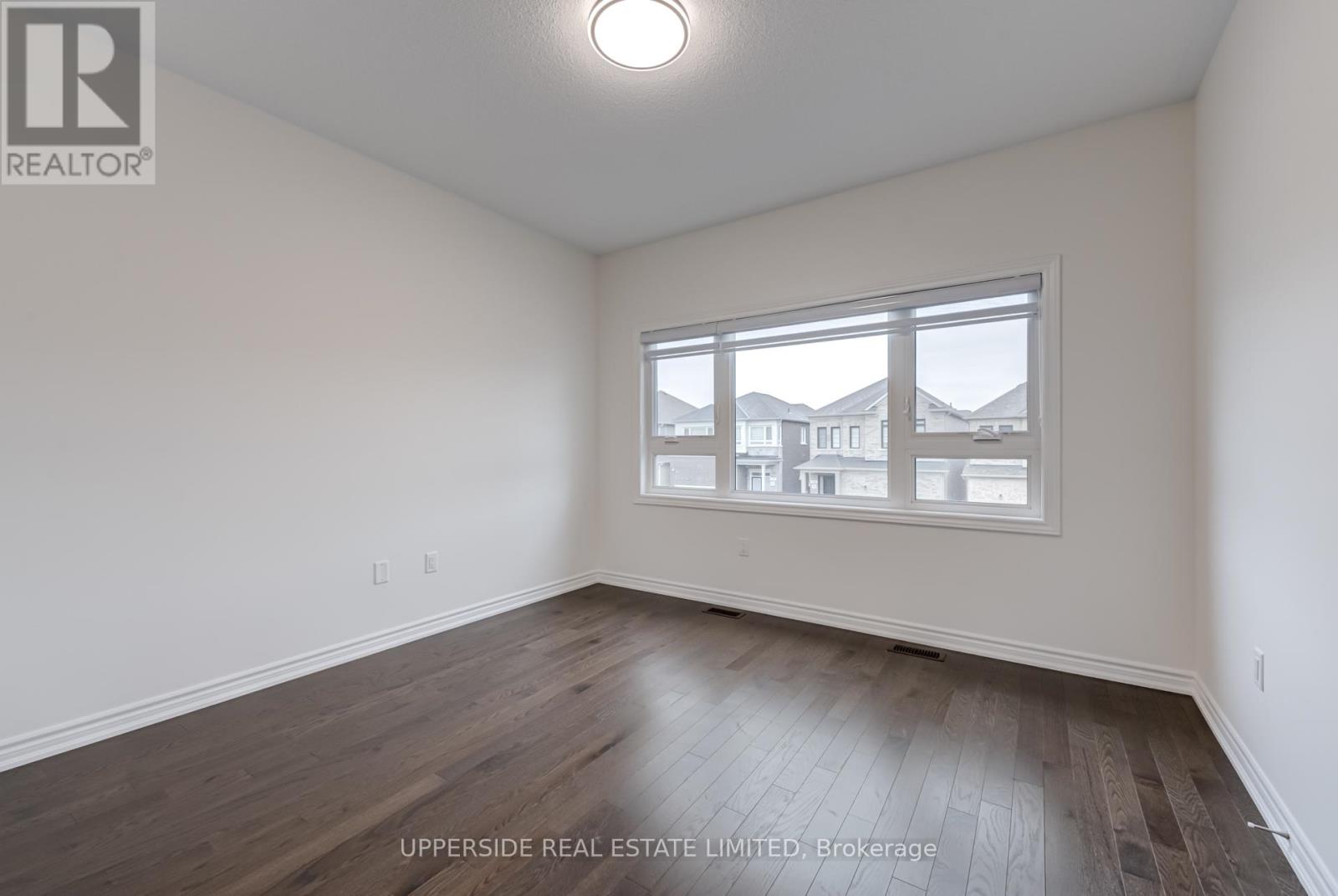 Photo 22 of 73 Gemini Drive, Barrie ON