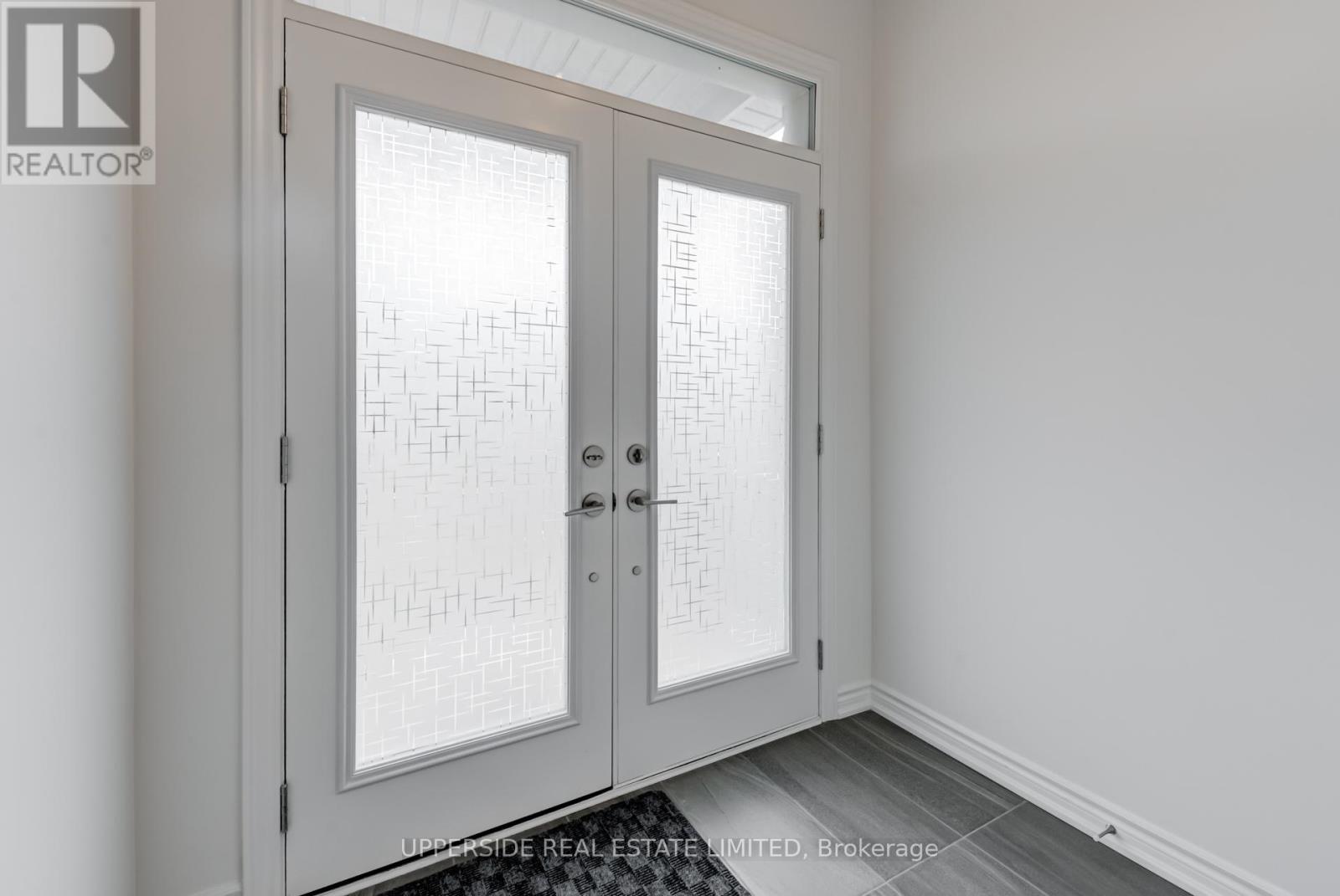 Photo 13 of 73 Gemini Drive, Barrie ON