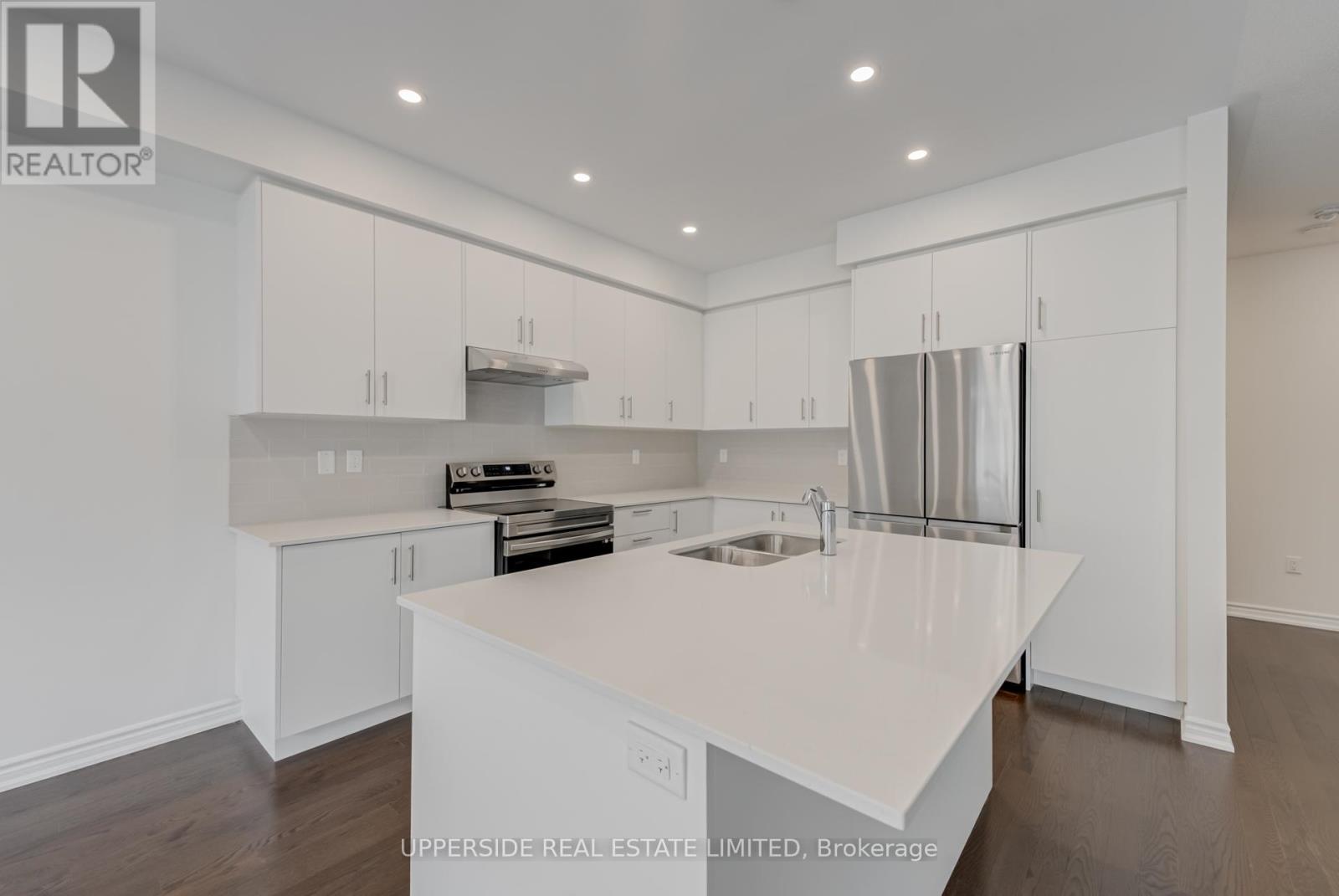 Photo 1 of 73 Gemini Drive, Barrie ON