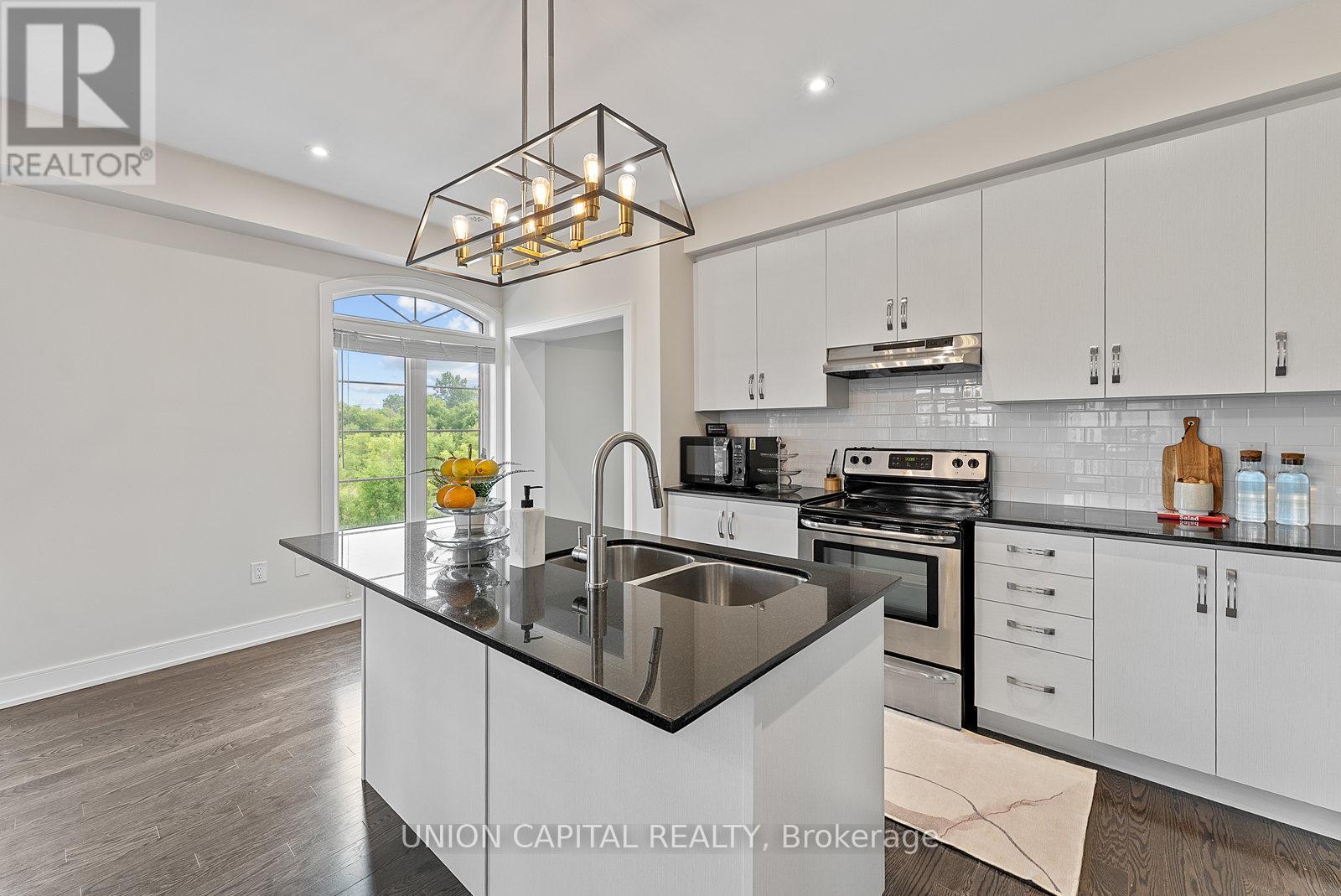Photo 7 of 1210 Beachcomber Road, Mississauga ON