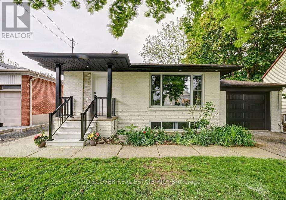 Photo 47 of 1023 Caven Street, Mississauga ON