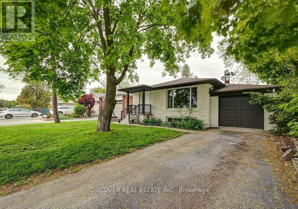 Photo 6 of 1023 Caven Street, Mississauga ON