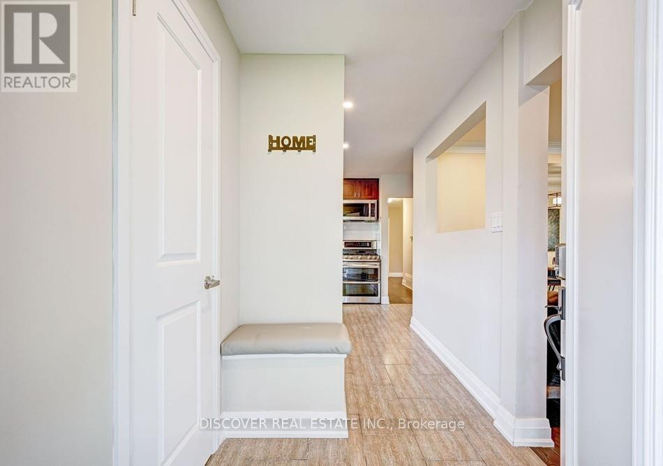 Photo 45 of 1023 Caven Street, Mississauga ON