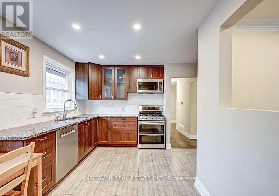 Photo 29 of 1023 Caven Street, Mississauga ON