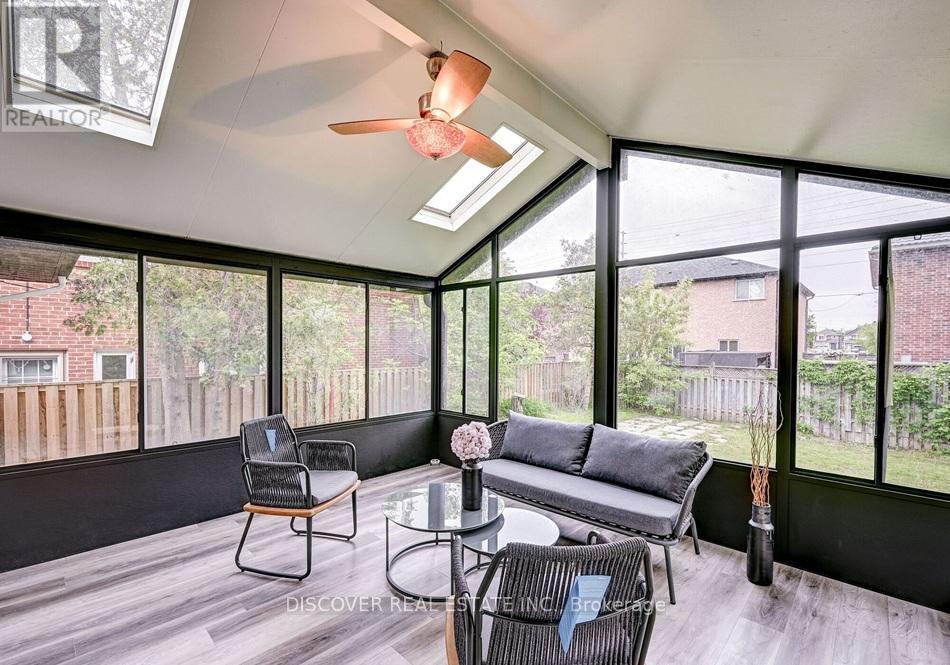 Photo 42 of 1023 Caven Street, Mississauga ON